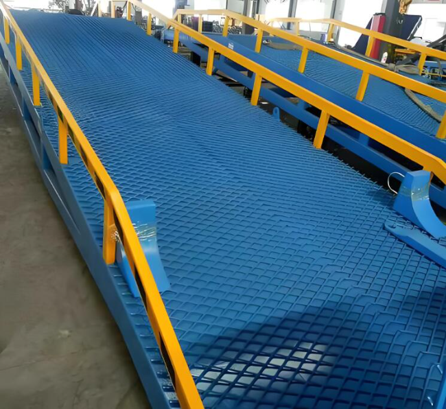 施秉移动式液压登车桥